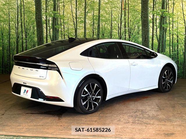 Toyota PRIUS PHV 2023-05 8337517-17