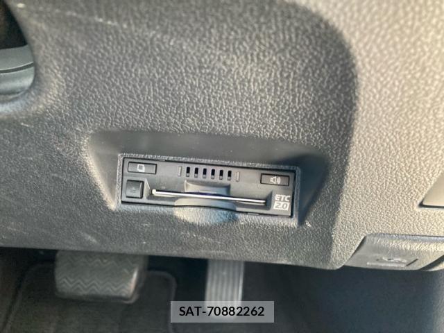 Toyota PRIUS PHV 2021-12 8337518-12