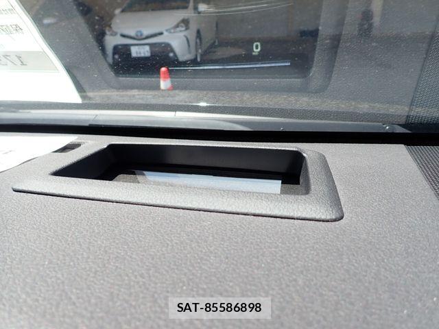 Toyota PRIUS PHV 2020-01 8337516-9