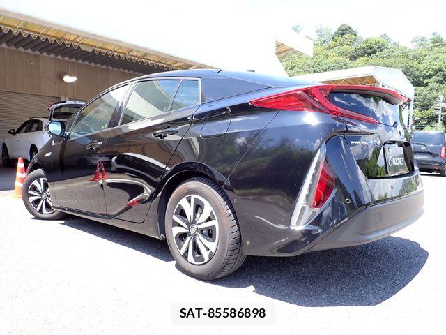 Toyota PRIUS PHV 2020-01 8337516-2