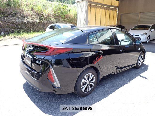 Toyota PRIUS PHV 2020-01 8337516-6