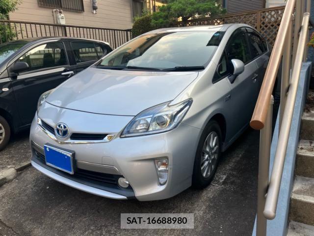 Toyota PRIUS PHV 2015-01 8337524-2