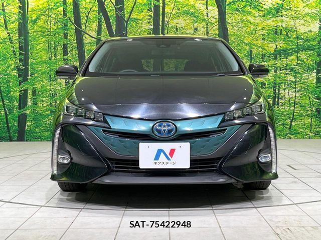 Toyota PRIUS PHV 2017-07 8355420-13