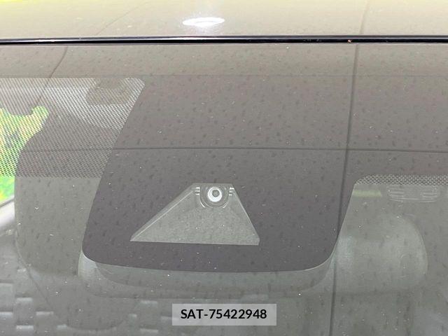 Toyota PRIUS PHV 2017-07 8355420-2