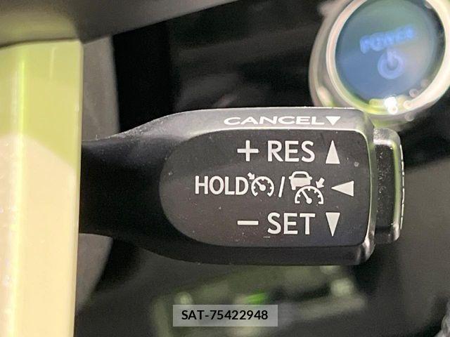 Toyota PRIUS PHV 2017-07 8355420-5