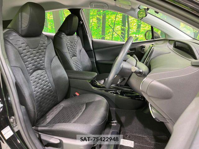 Toyota PRIUS PHV 2017-07 8355420-8