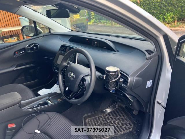 Toyota PRIUS PHV 2020-01 8355423-11