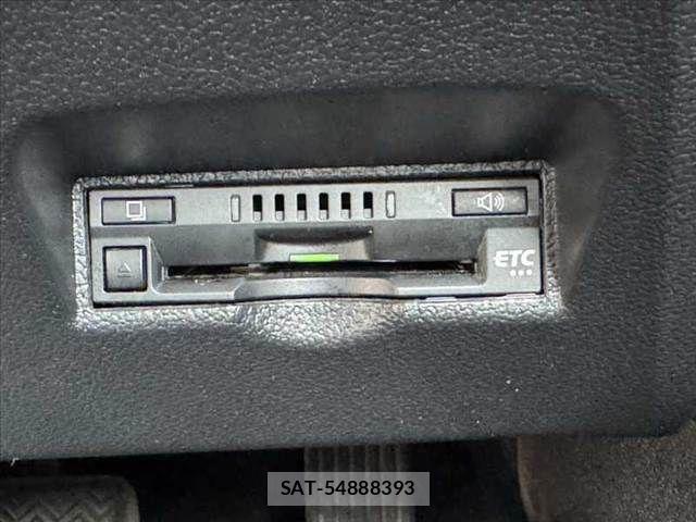 Toyota PRIUS PHV 2021-10 8355418-23