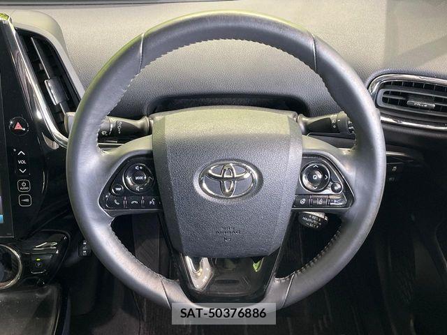 Toyota PRIUS PHV 2018-02 8355422-10