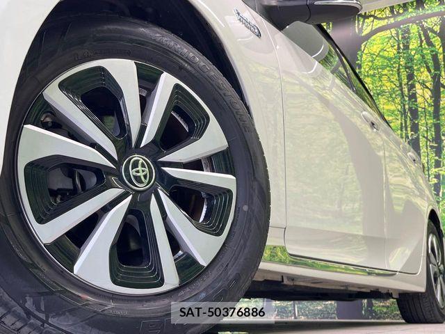 Toyota PRIUS PHV 2018-02 8355422-11