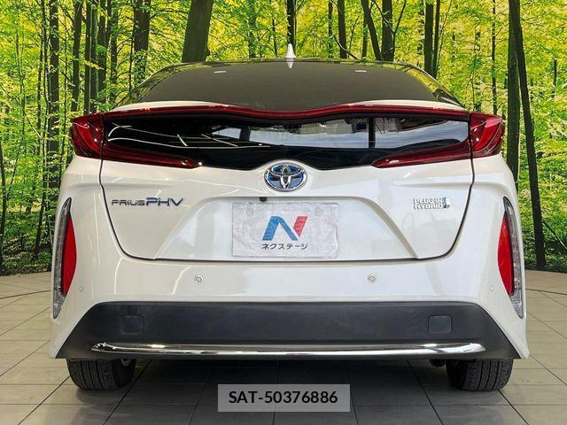 Toyota PRIUS PHV 2018-02 8355422-14