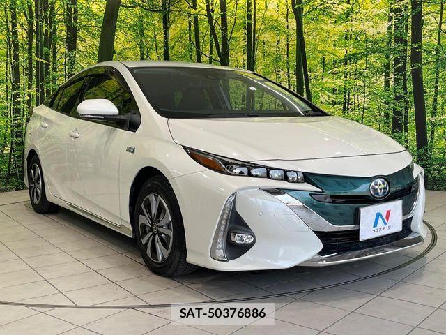 Toyota PRIUS PHV 2018-02 8355422-15