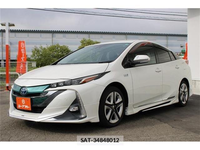 Toyota PRIUS PHV 2017-09 8355421-14