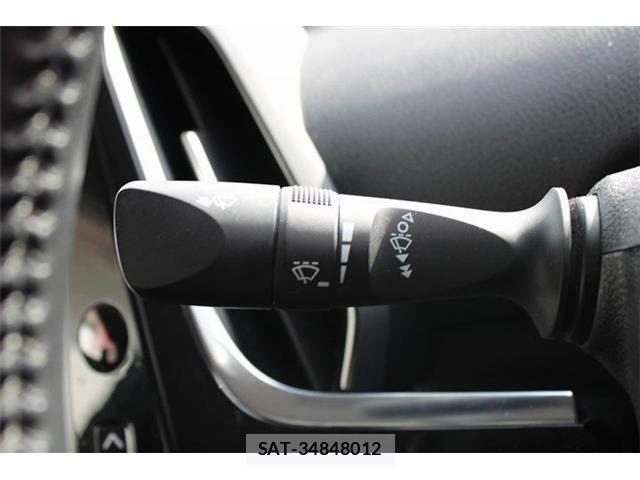 Toyota PRIUS PHV 2017-09 8355421-4
