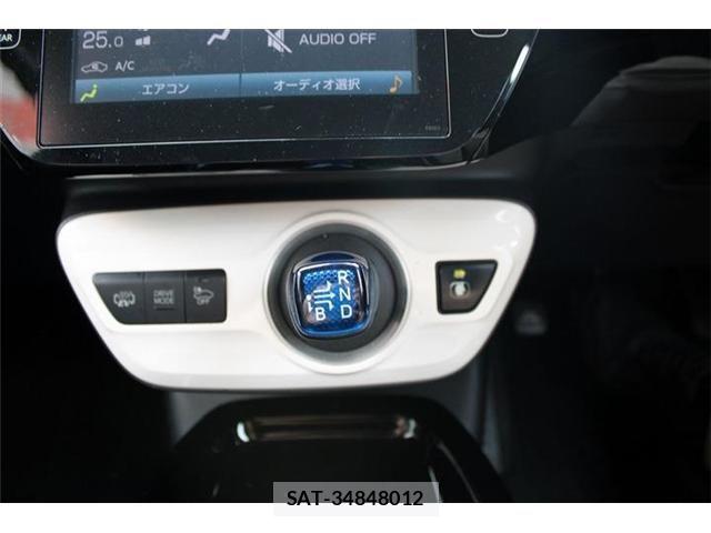 Toyota PRIUS PHV 2017-09 8355421-5