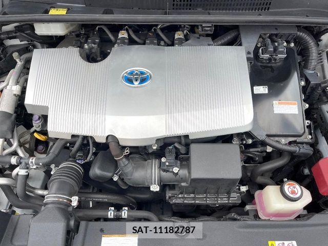 Toyota PRIUS PHV 2017-08 8355424-17