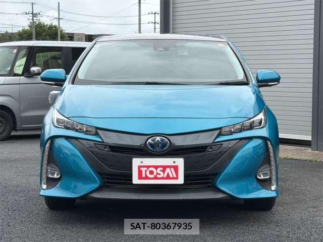 Toyota PRIUS PHV 2021-11 8355419-17