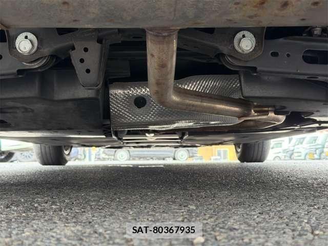 Toyota PRIUS PHV 2021-11 8355419-22
