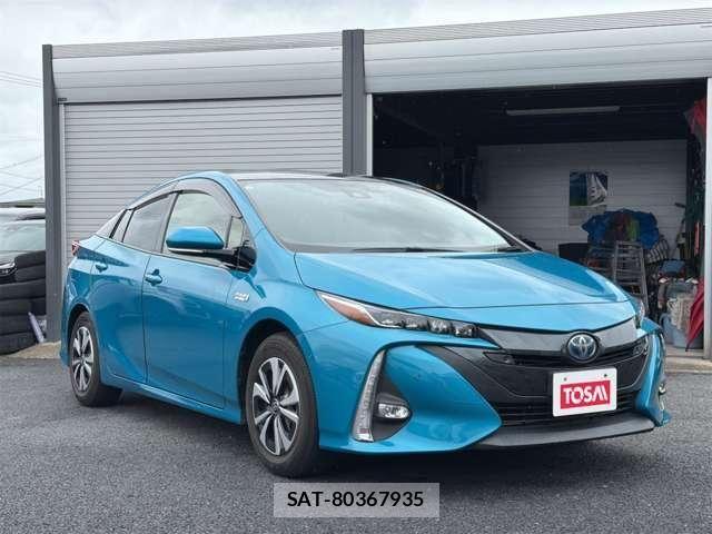 Toyota PRIUS PHV 2021-11 8355419-23
