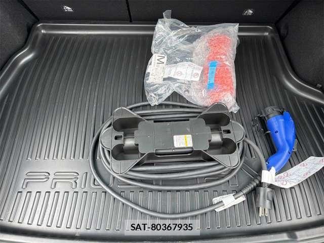 Toyota PRIUS PHV 2021-11 8355419-7