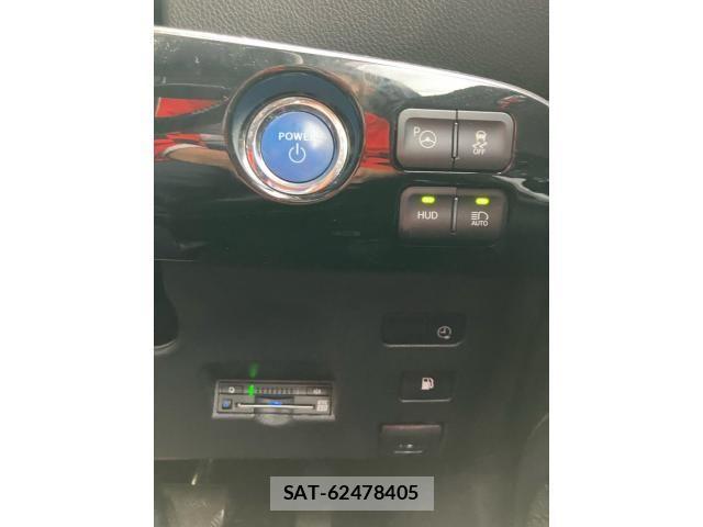 Toyota PRIUS PHV 2017-09 8368249-22