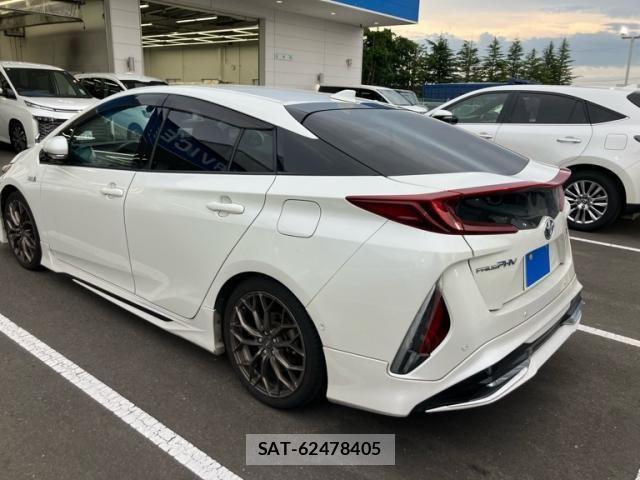 Toyota PRIUS PHV 2017-09 8368249-5