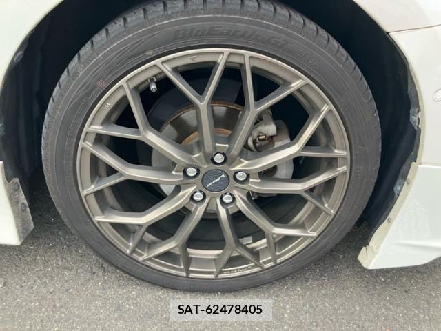 Toyota PRIUS PHV 2017-09 8368249-8