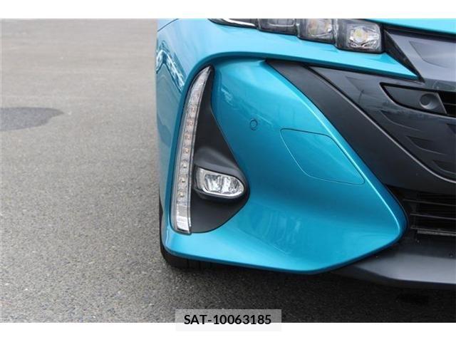 Toyota PRIUS PHV 2019-10 8368246-15