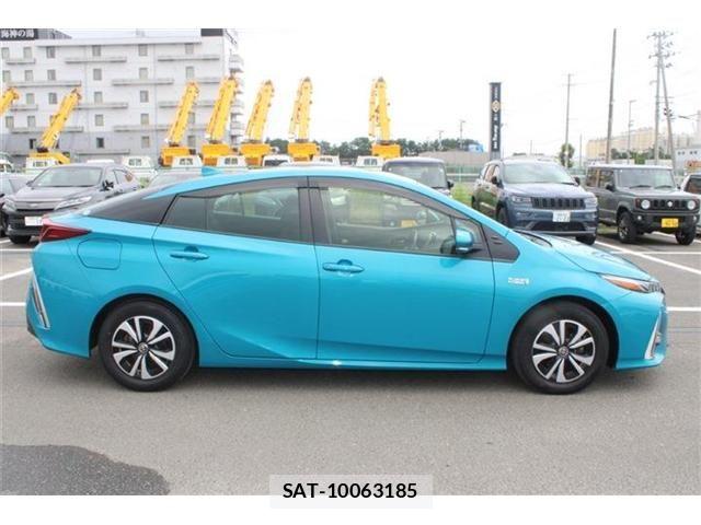 Toyota PRIUS PHV 2019-10 8368246-6