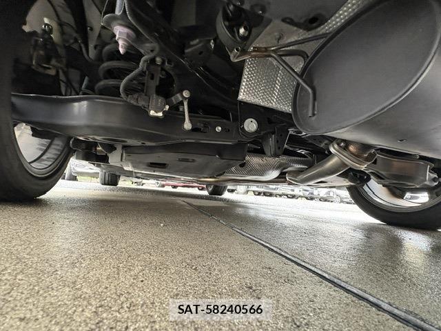 Toyota PRIUS PHV 2022-01 8368247-12