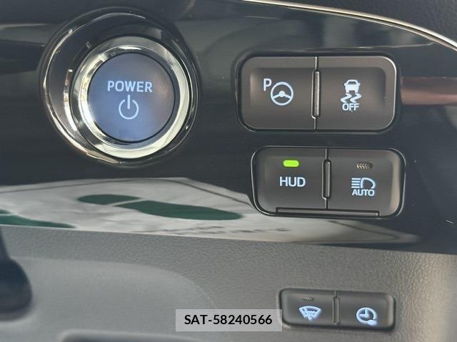 Toyota PRIUS PHV 2022-01 8368247-21