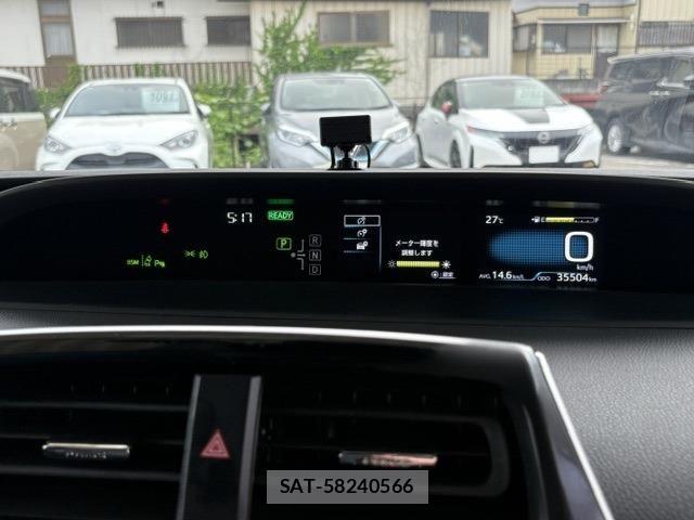 Toyota PRIUS PHV 2022-01 8368247-24