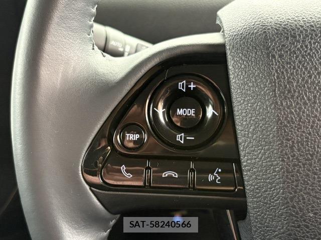 Toyota PRIUS PHV 2022-01 8368247-27