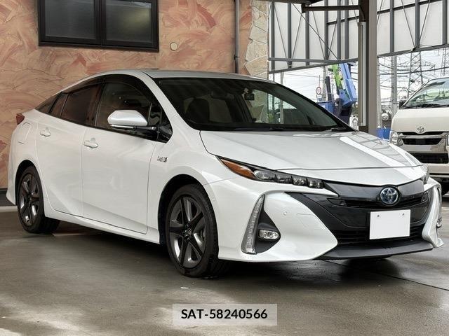 Toyota PRIUS PHV 2022-01 8368247-2