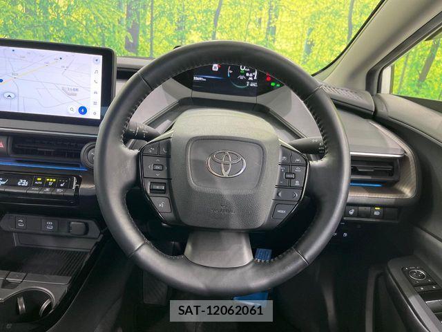 Toyota PRIUS PHV 2023-07 8368245-10
