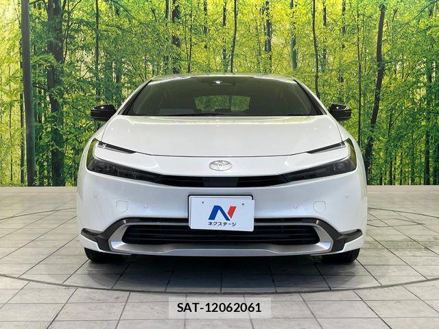 Toyota PRIUS PHV 2023-07 8368245-13