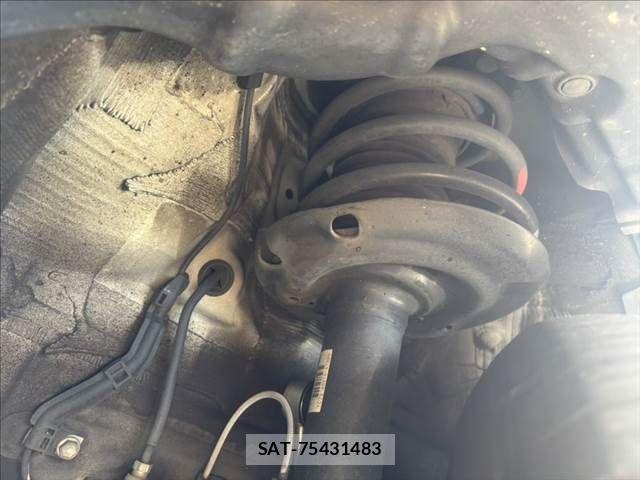 Toyota PRIUS PHV 2017-05 8368248-14