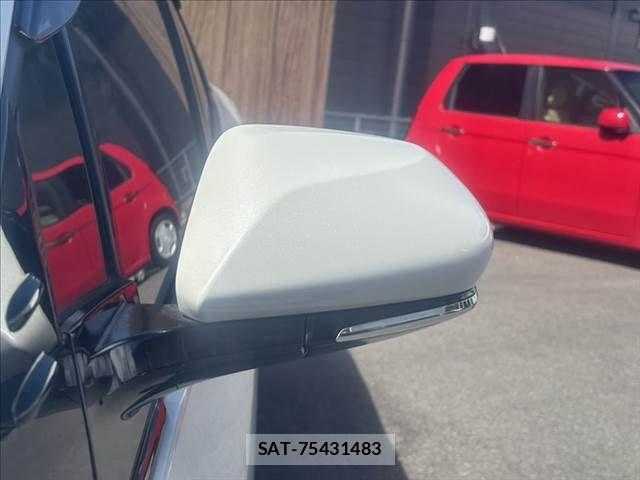Toyota PRIUS PHV 2017-05 8368248-26