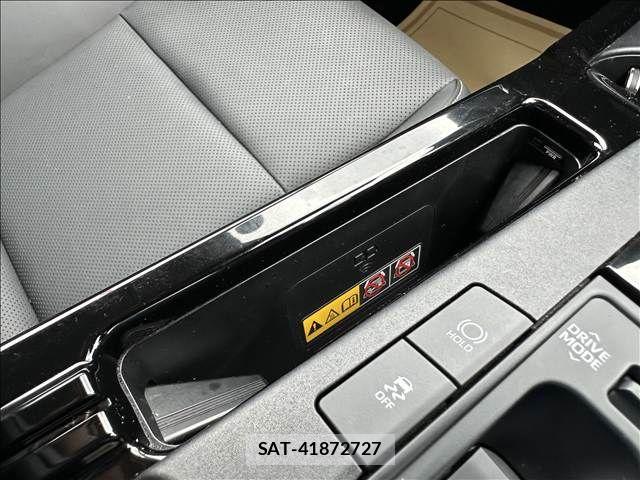 Toyota PRIUS PHV 2025-01 8368244-10