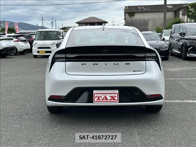 Toyota PRIUS PHV 2025-01 8368244-15
