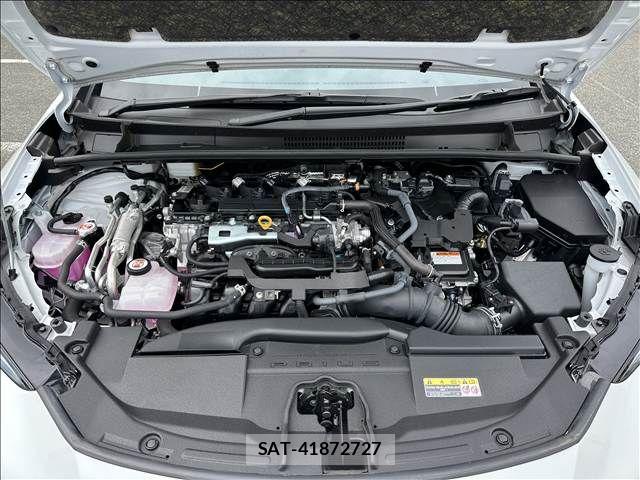 Toyota PRIUS PHV 2025-01 8368244-17