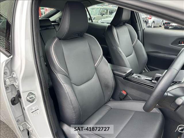 Toyota PRIUS PHV 2025-01 8368244-3