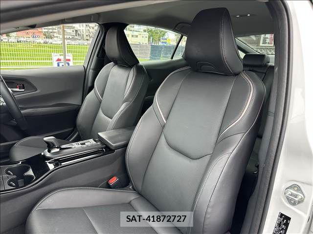 Toyota PRIUS PHV 2025-01 8368244-4