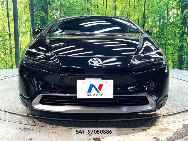 Toyota PRIUS PHV 2025-03 8368243-13