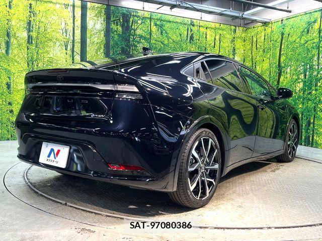 Toyota PRIUS PHV 2025-03 8368243-16