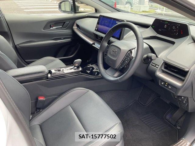 Toyota PRIUS PHV 2025-04 8372086-9