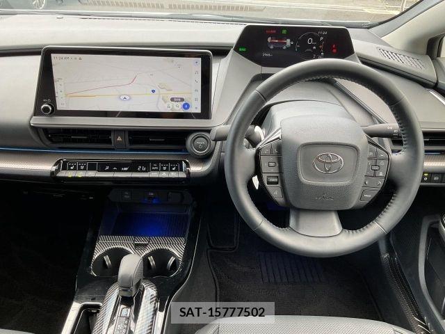 Toyota PRIUS PHV 2025-04 8372086-1