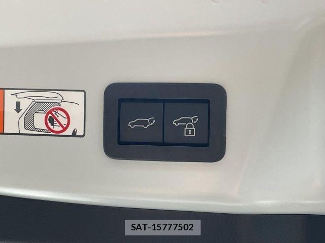 Toyota PRIUS PHV 2025-04 8372086-19