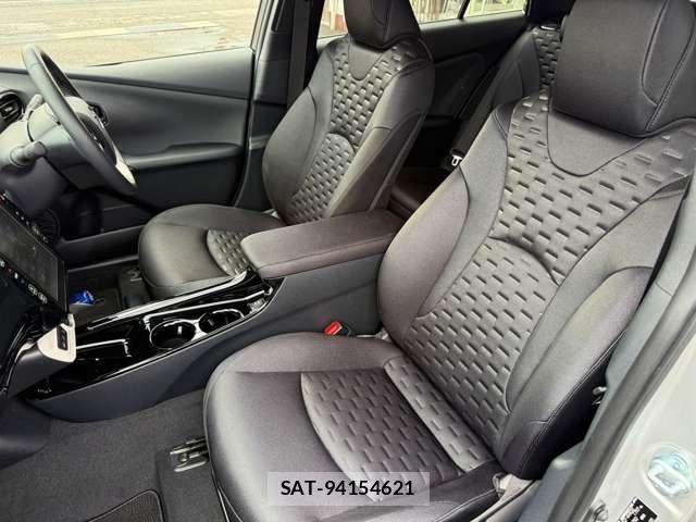 Toyota PRIUS PHV 2017-05 8414555-10