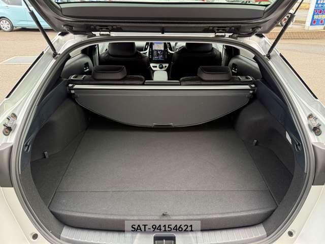Toyota PRIUS PHV 2017-05 8414555-12